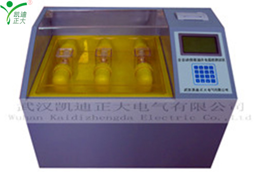 三油杯絕緣油耐壓測(cè)試儀技術(shù)特點(diǎn)是？